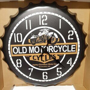 Large Tin Wall Clock ~ Bottle Cap Shape ~ New in Box